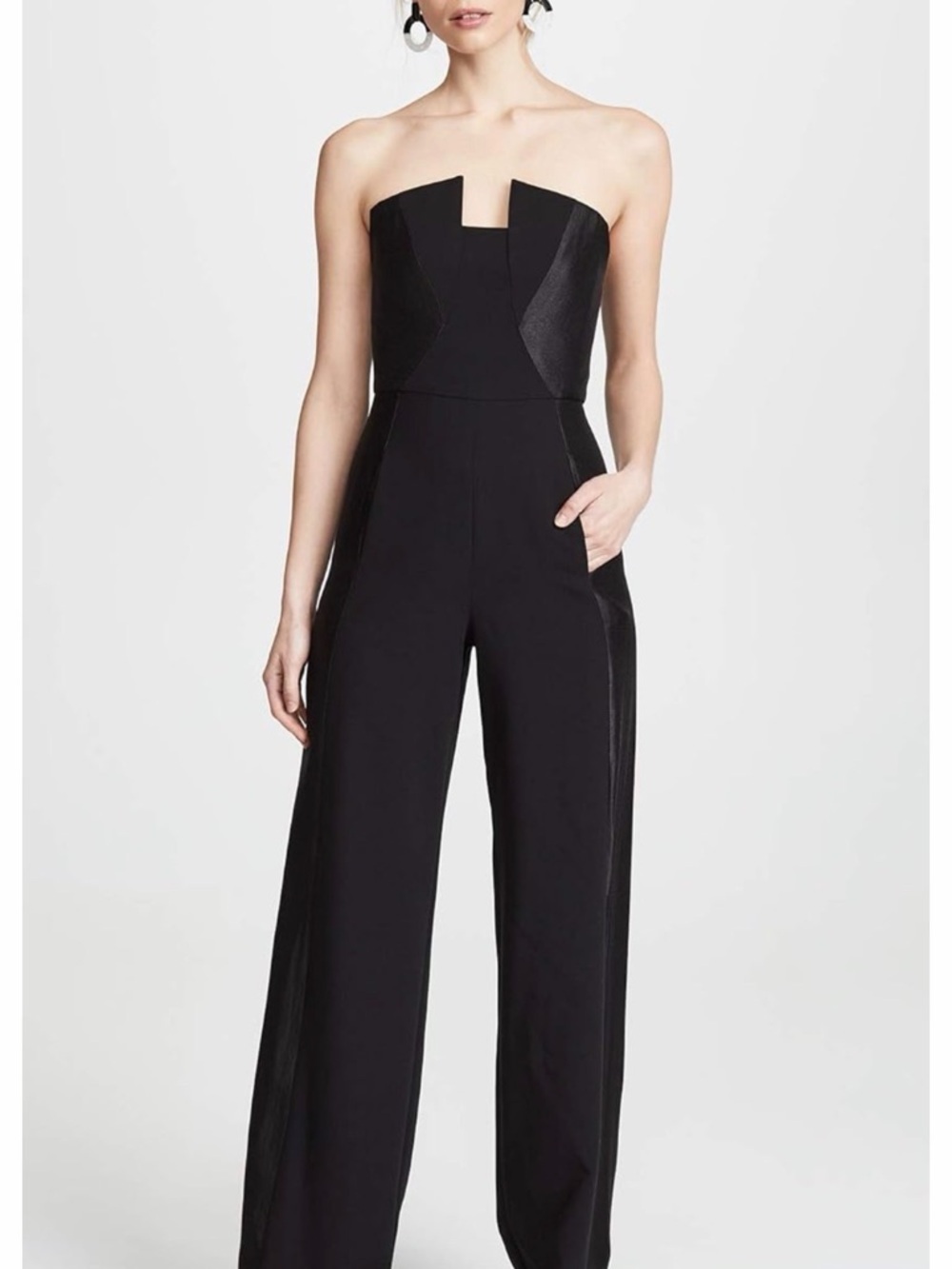 Black Halo Black Square-Neck Wide-Leg Jumpsuit with Structured Bodice - Picture 11 of 16